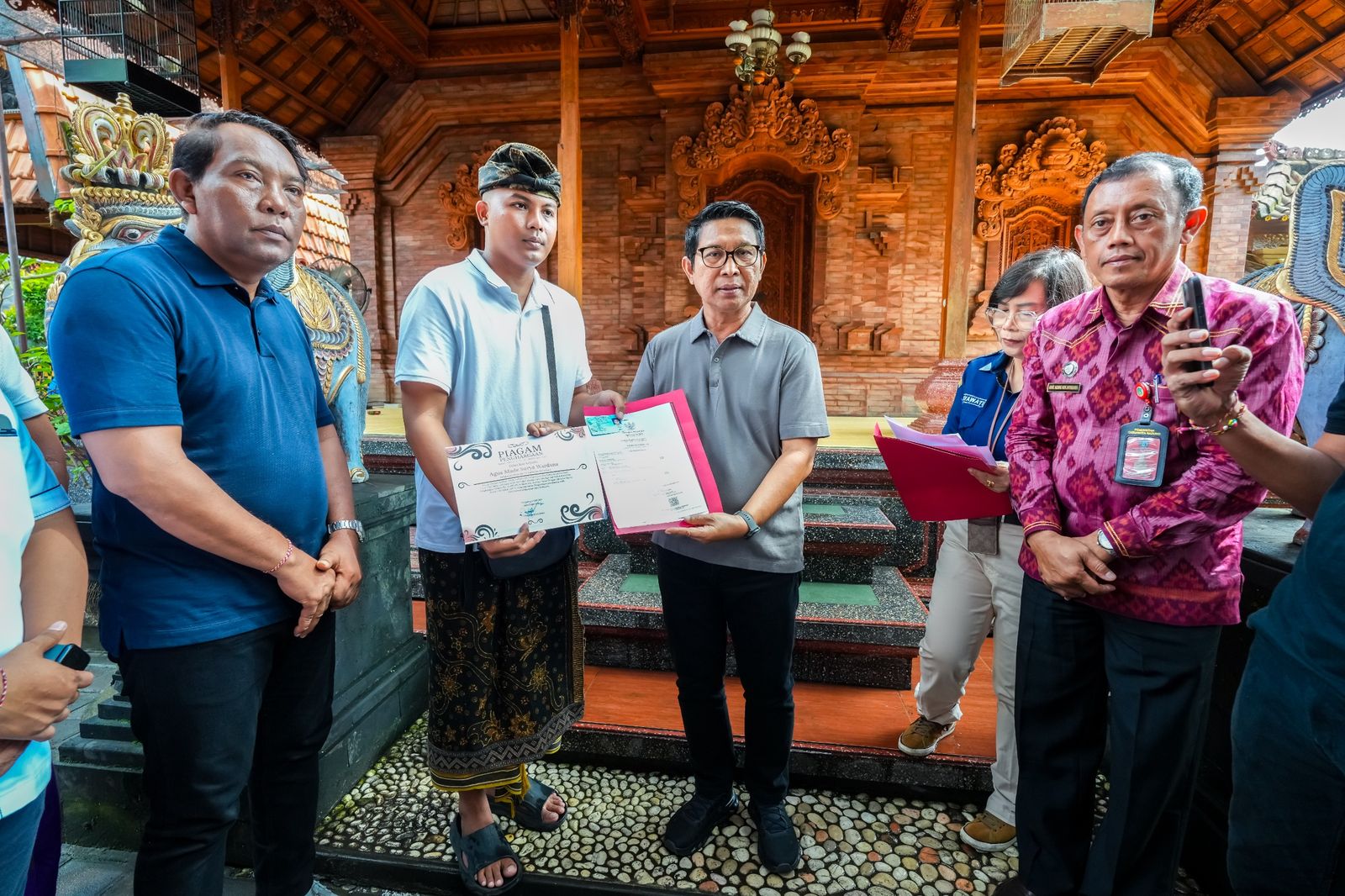 podiumnews.com-Insentif Kematian: Badung Ubah Paradigma Layanan Publik